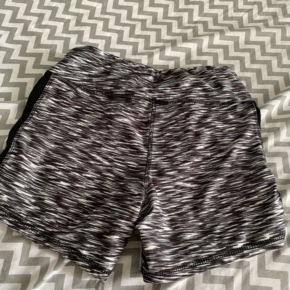 Spandex - Picture 2 of 2